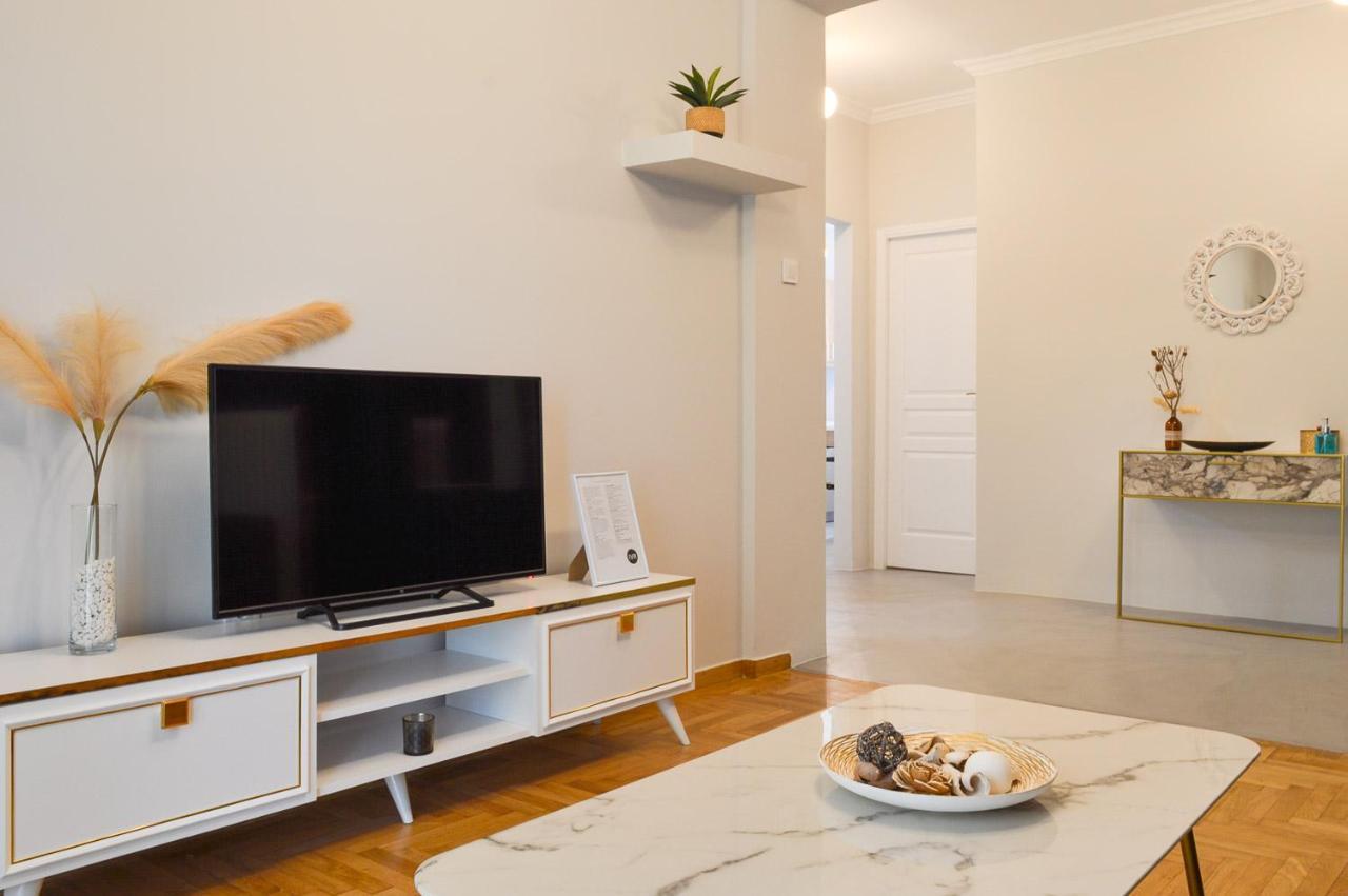Acropolis View 2Br Apartment Афіни Екстер'єр фото