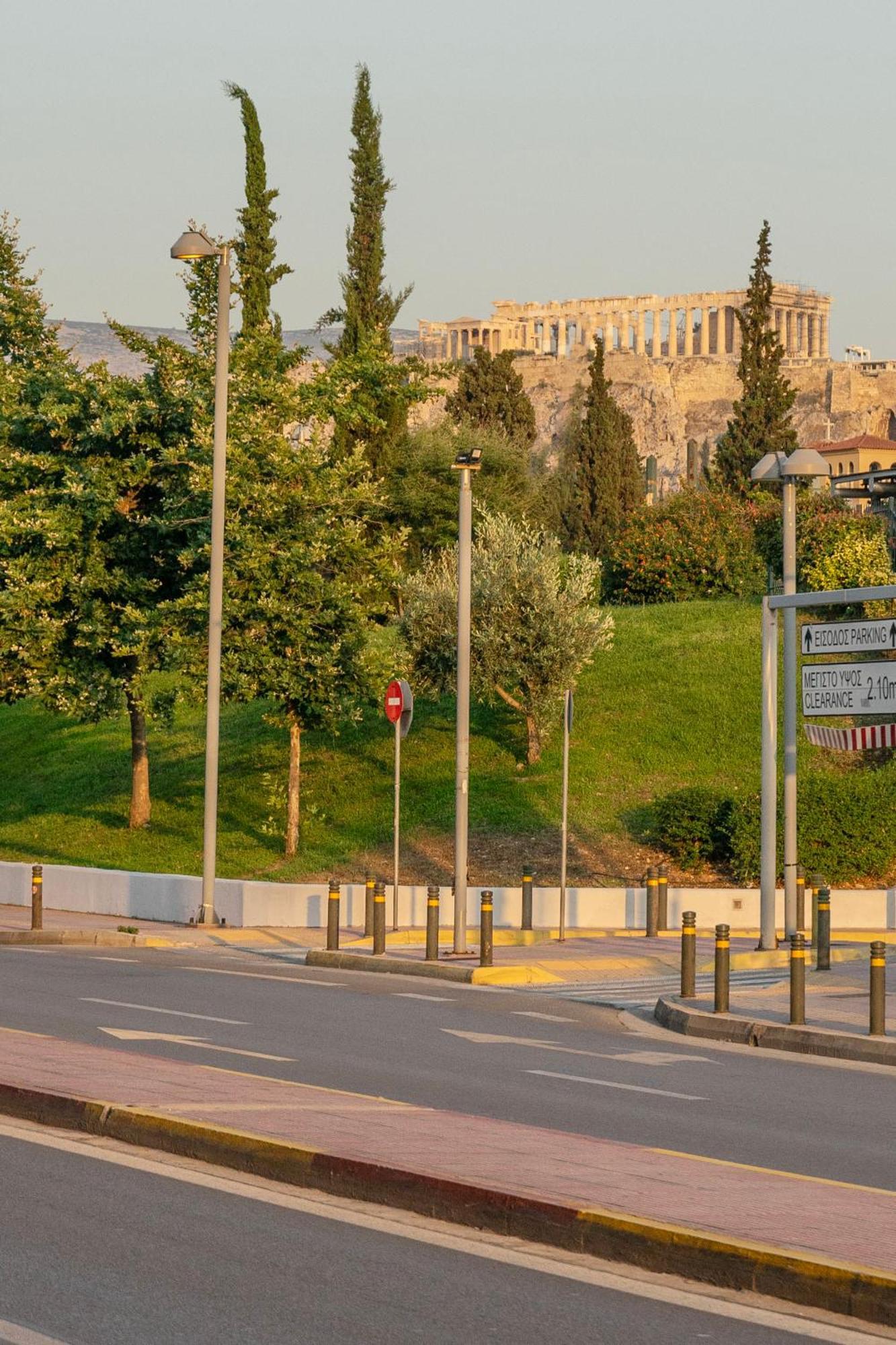 Acropolis View 2Br Apartment Афіни Екстер'єр фото